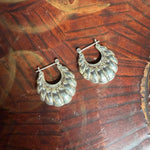 Vintage silver scalloped hoop earrings
